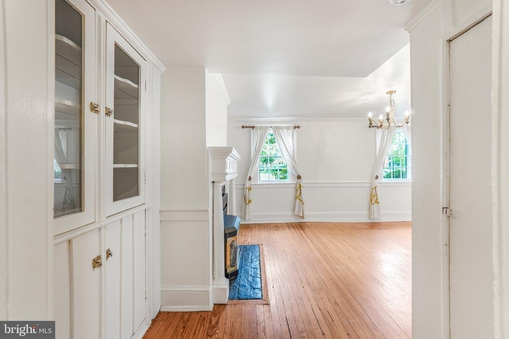 708 Kenmore Avenue - Photo 7