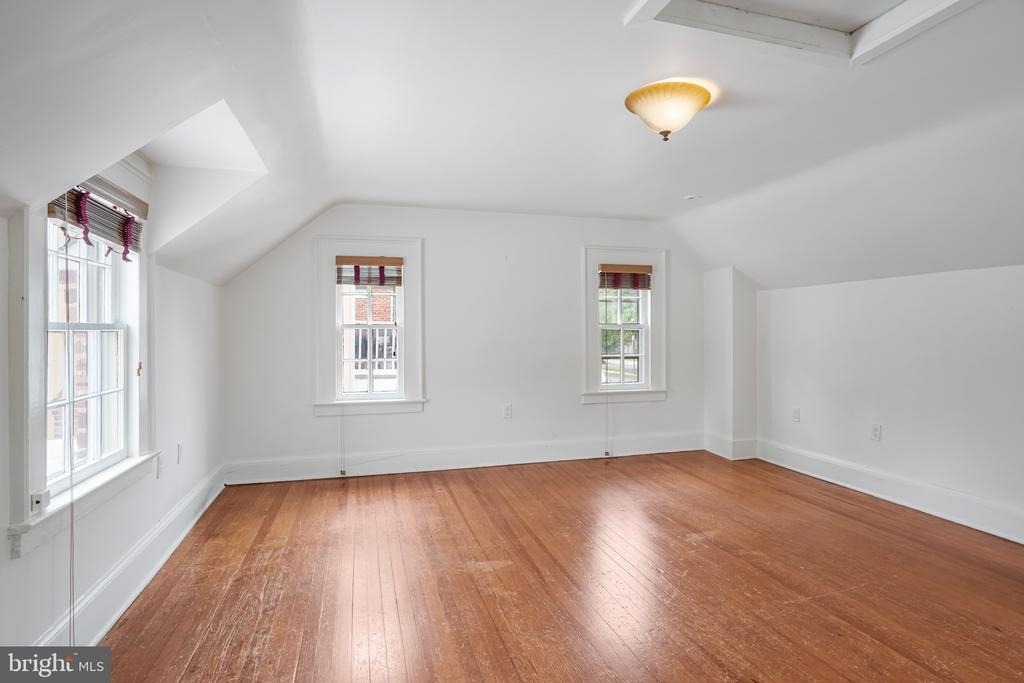 708 Kenmore Avenue - Photo 17