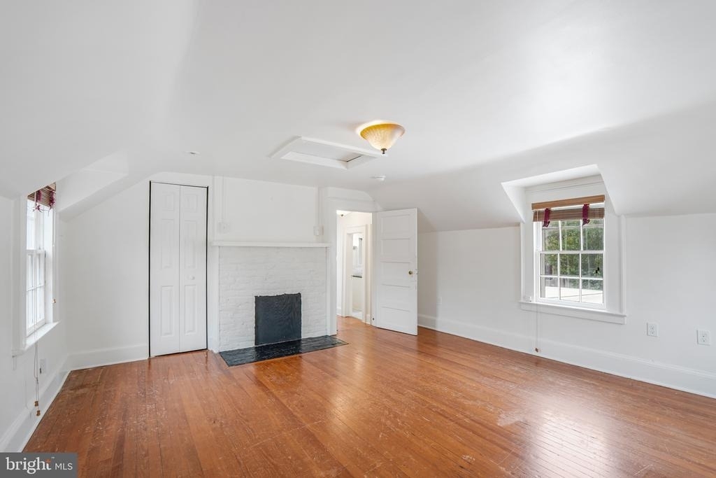 708 Kenmore Avenue - Photo 16
