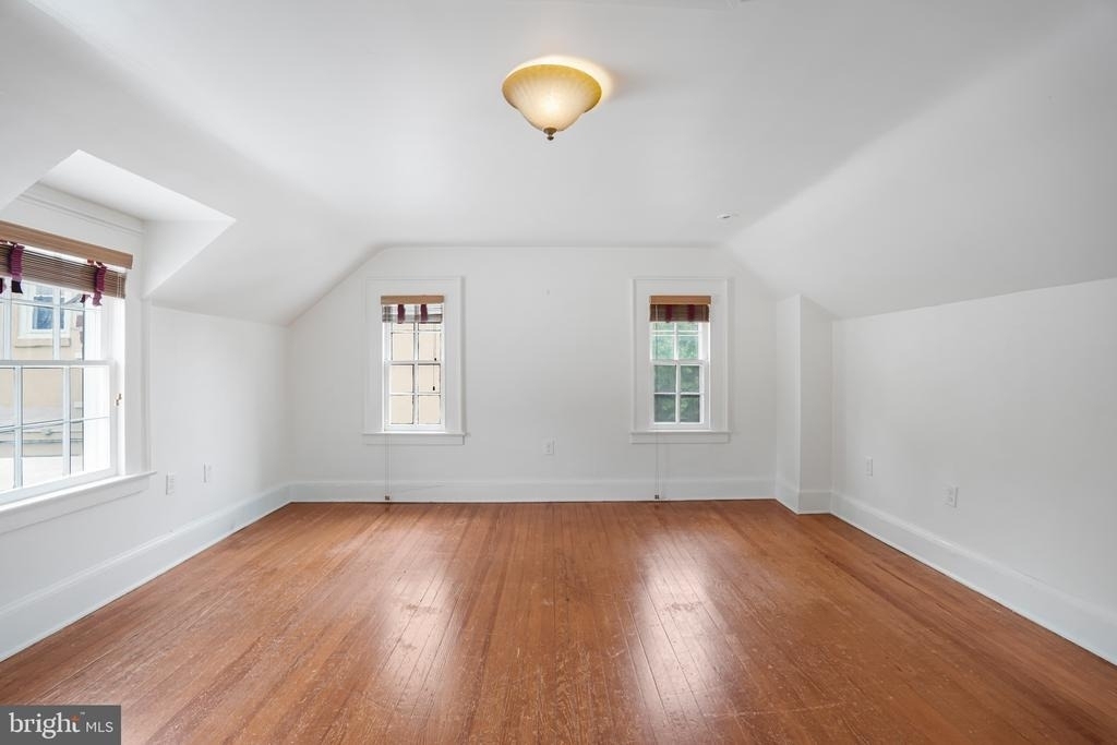 708 Kenmore Avenue - Photo 18