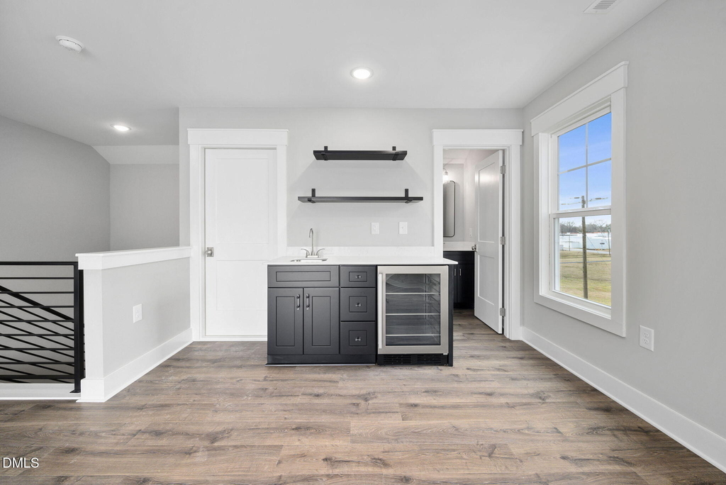 313 E 4th Street - Photo 29