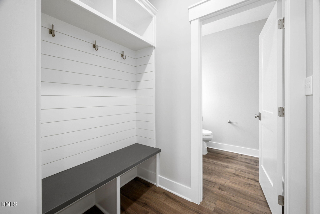 313 E 4th Street - Photo 10