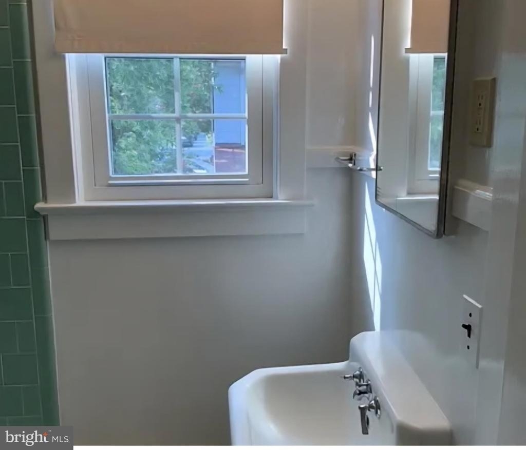 917 Haw Street - Photo 11