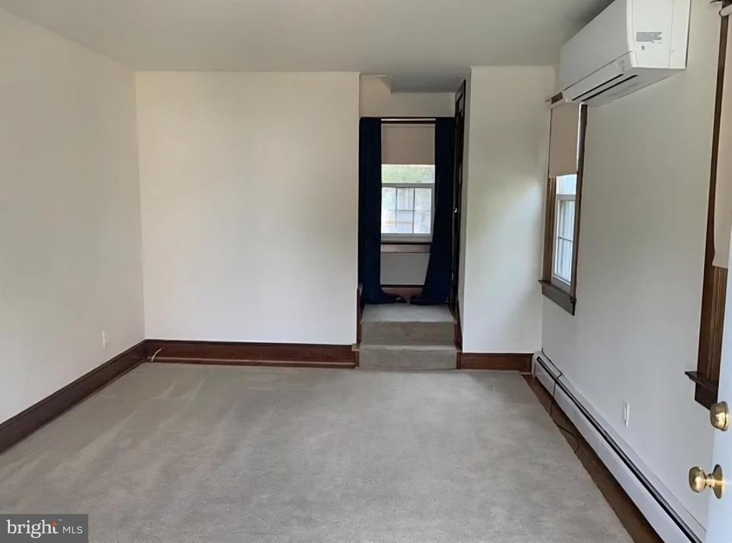 917 Haw Street - Photo 2