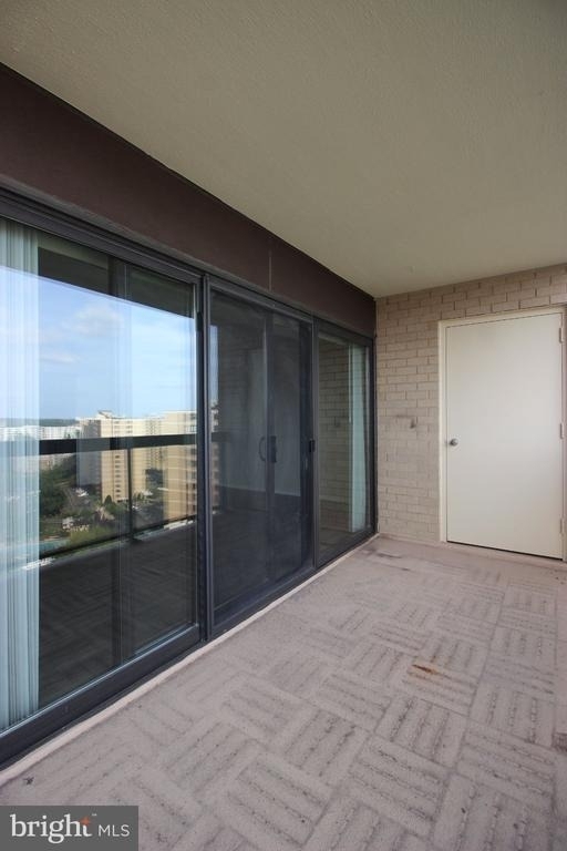 307 Yoakum Parkway - Photo 16