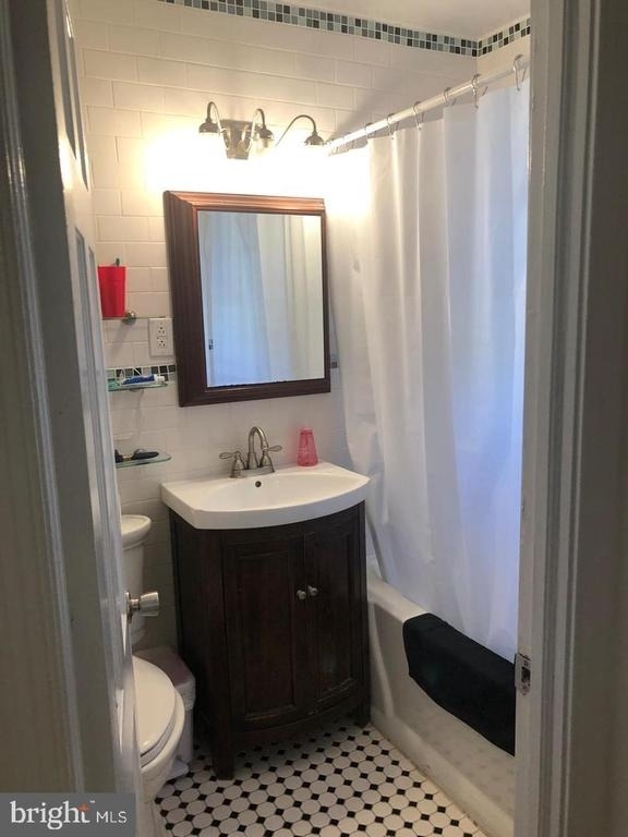 1700 W Abingdon Drive - Photo 15