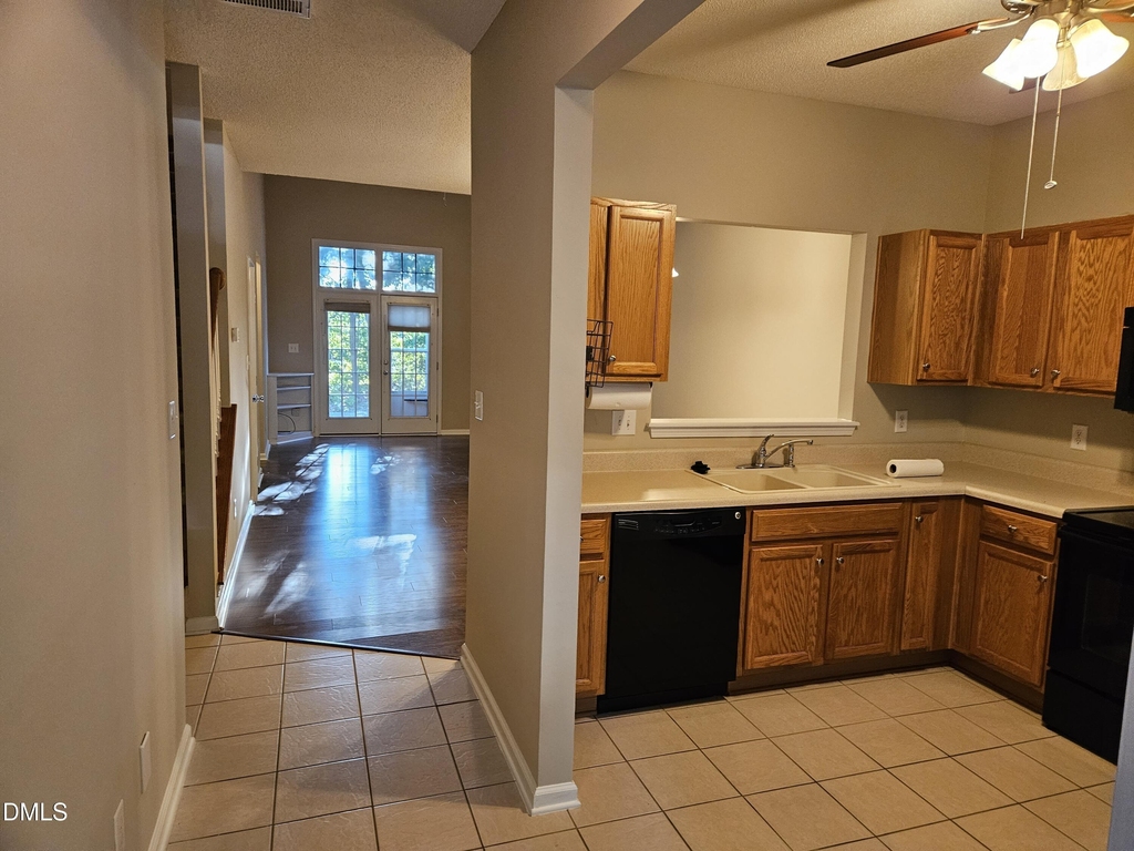 148 Cline Falls Drive - Photo 1