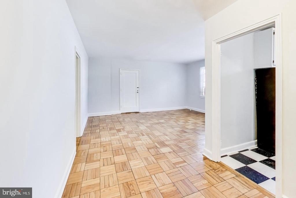 1722 N Quinn Street - Photo 4