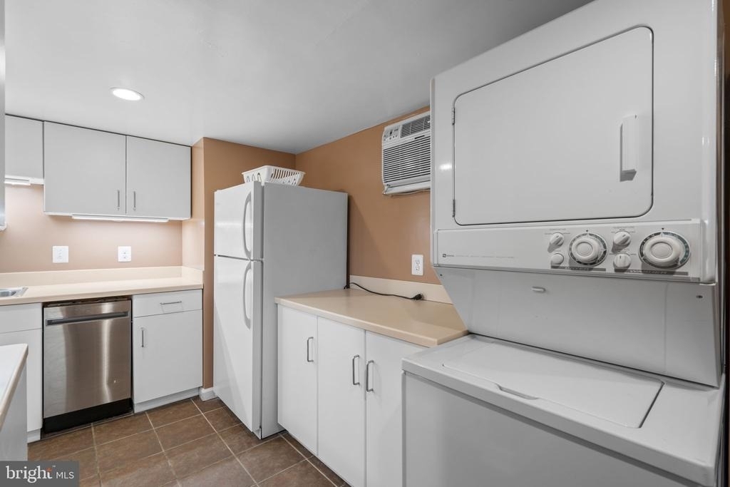 2427 N Sycamore Street - Photo 4
