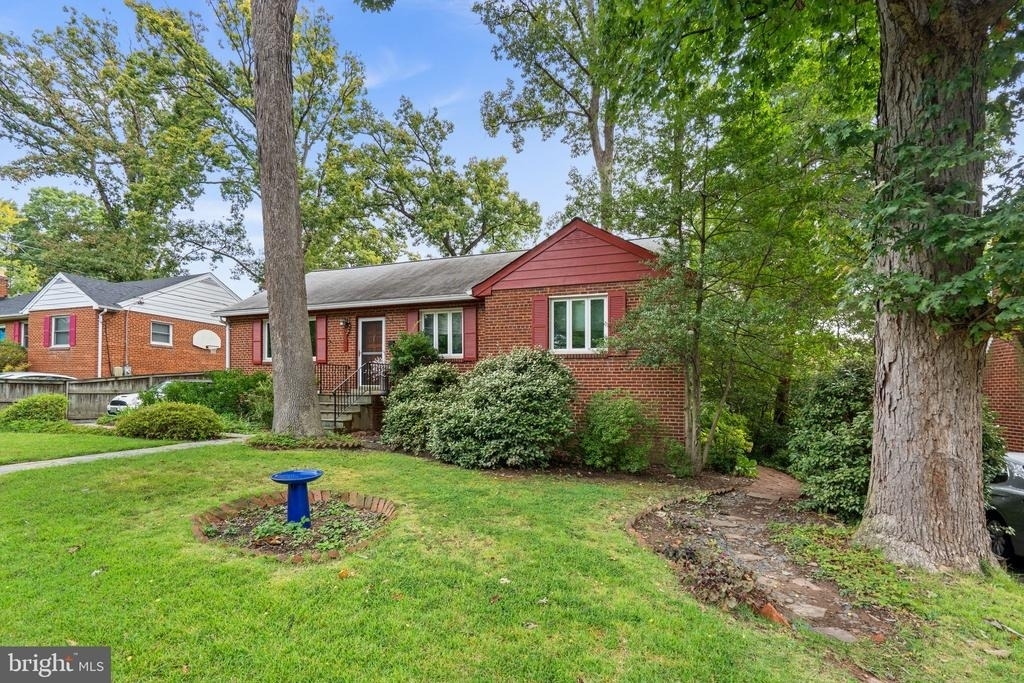 2427 N Sycamore Street - Photo 19
