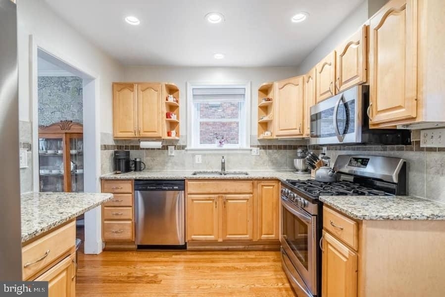 1408 20th Street S - Photo 12