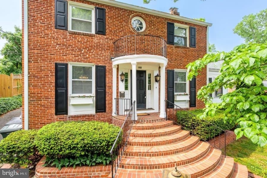 1408 20th Street S - Photo 1