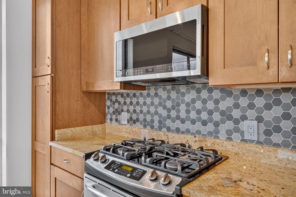 2200 N Westmoreland Street - Photo 4
