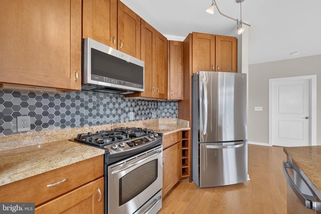 2200 N Westmoreland Street - Photo 5