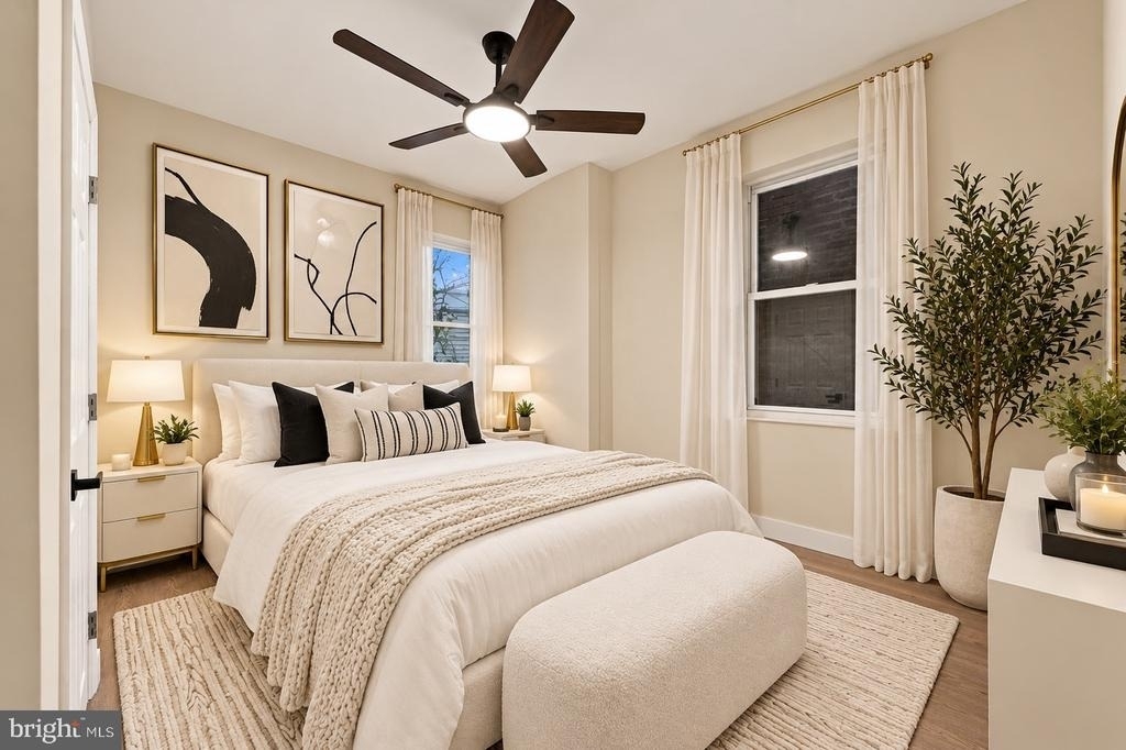 542 E Herman Street - Photo 8
