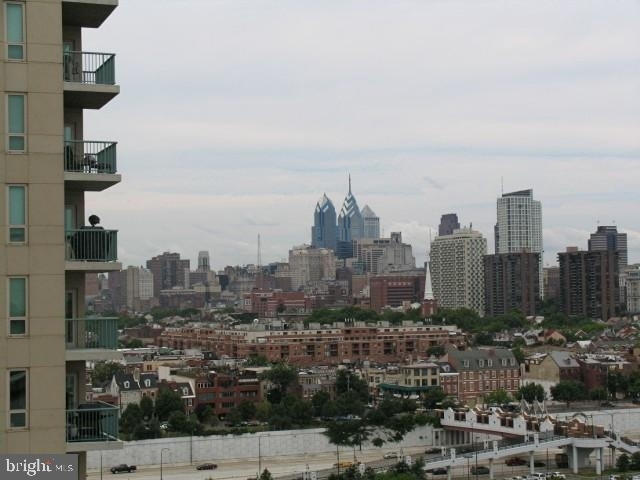 717 S Columbus Boulevard - Photo 16