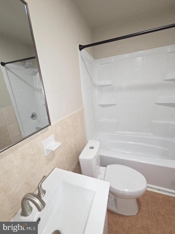 1009 Red Lion Road - Photo 2