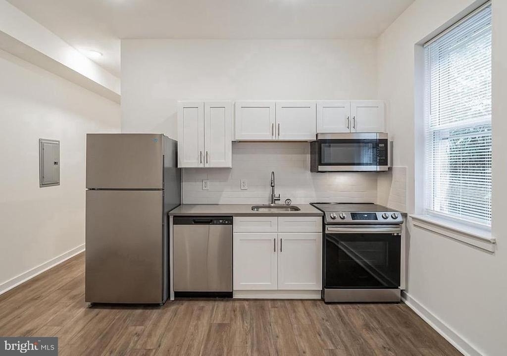 405 S 42nd Street - Photo 9
