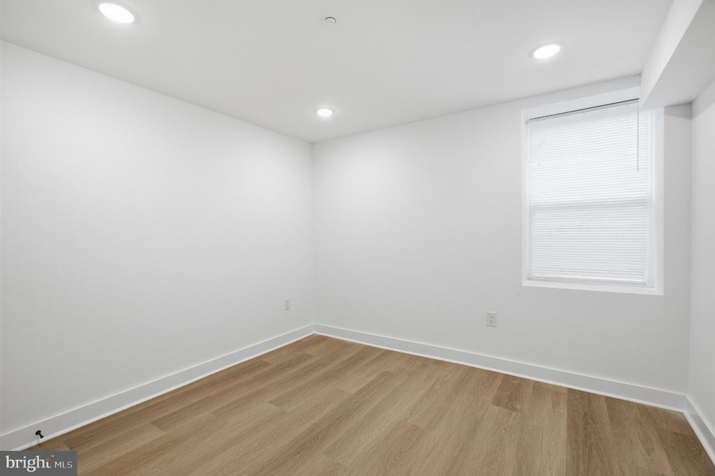1019 W Orleans Street - Photo 26