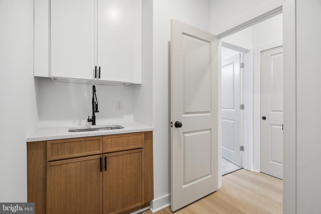 1019 W Orleans Street - Photo 18