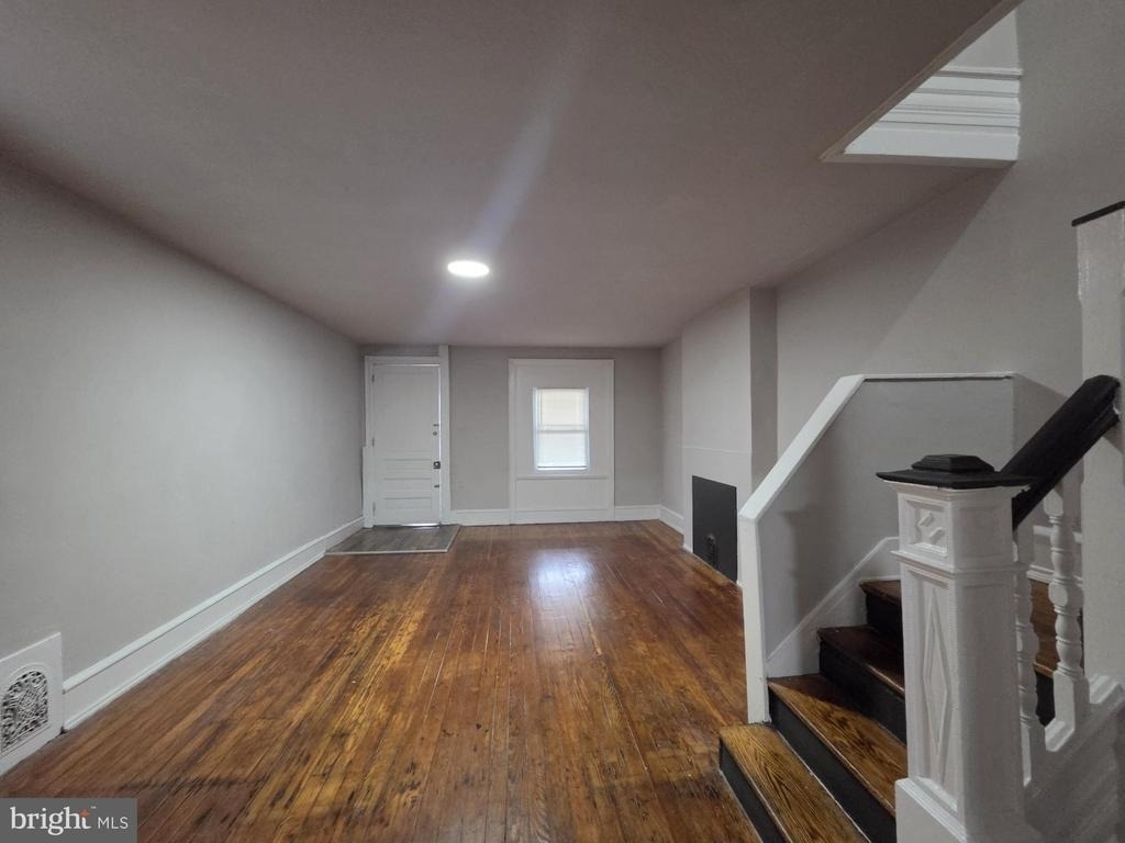 250 N 52nd Street - Photo 7