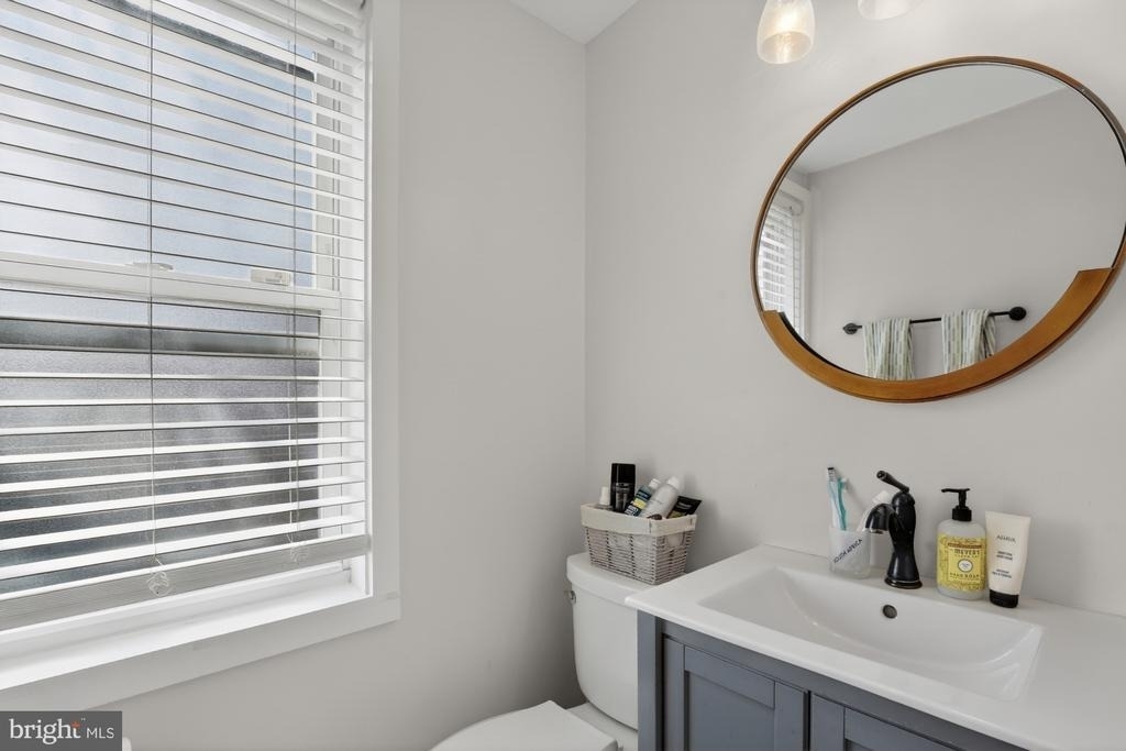 2440 E Gordon Street - Photo 16