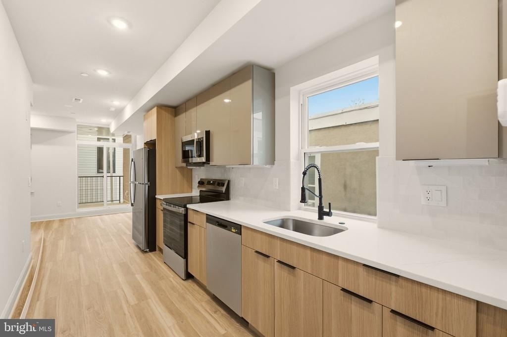 1502 N 26th Street - Photo 4
