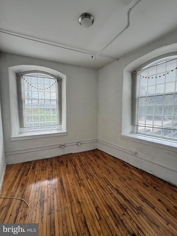 4 Leverington Avenue - Photo 5