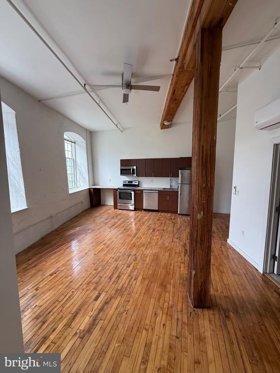 4 Leverington Avenue - Photo 0
