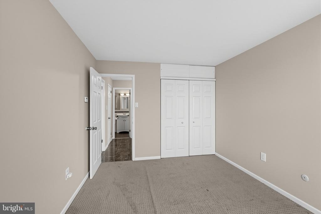 6100 Henry Avenue - Photo 16