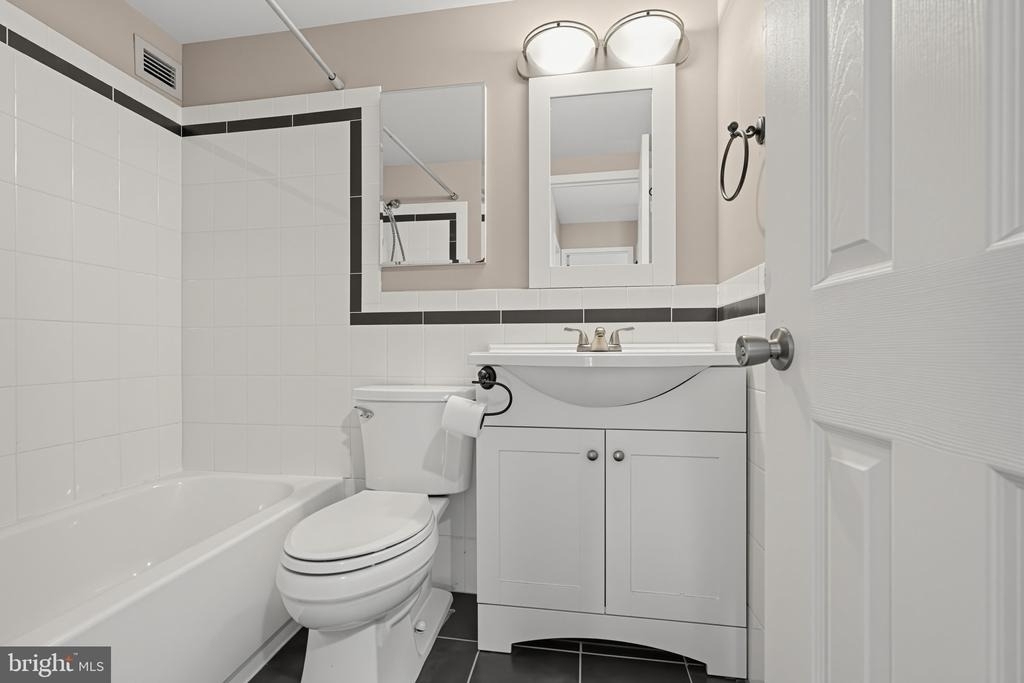 6100 Henry Avenue - Photo 19