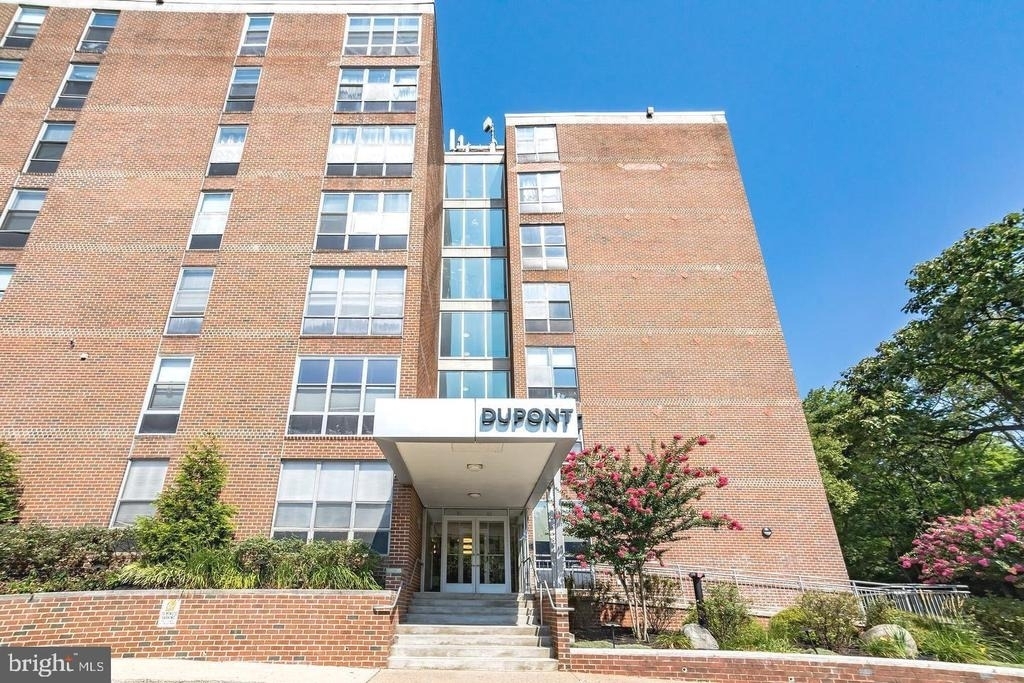 6100 Henry Avenue - Photo 1