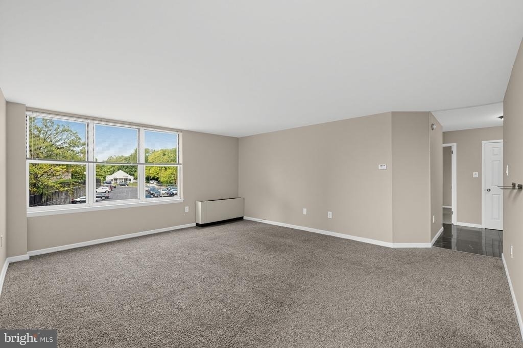 6100 Henry Avenue - Photo 11