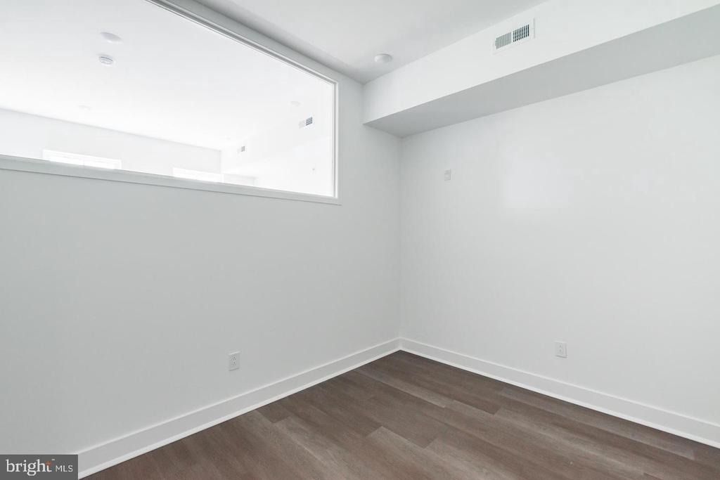 813 N Broad Street - Photo 12