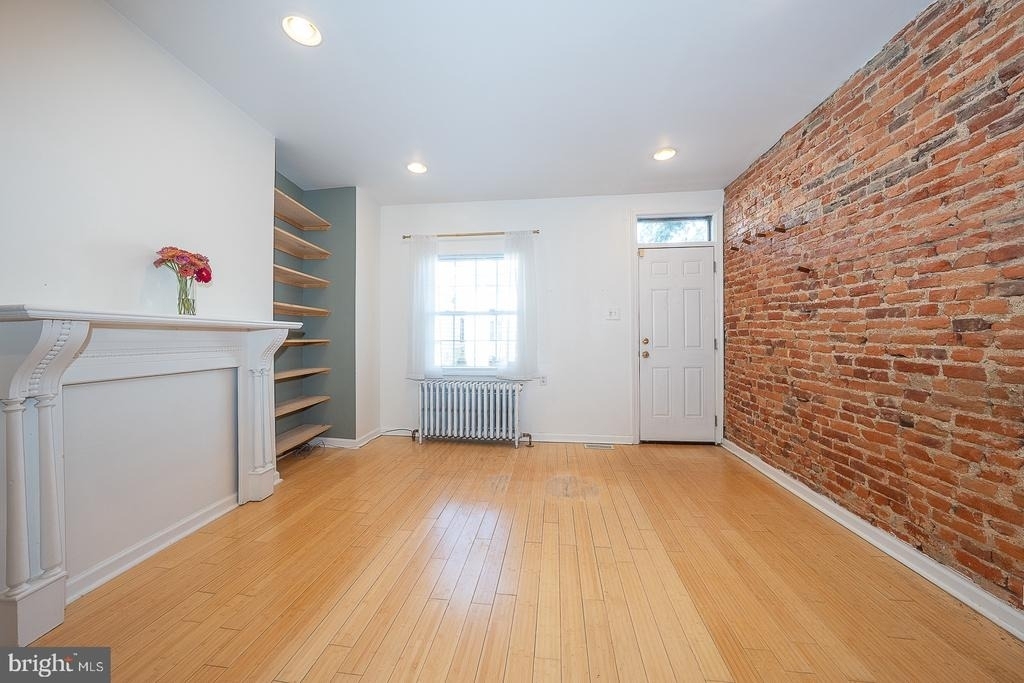 3621 Calumet Street - Photo 4