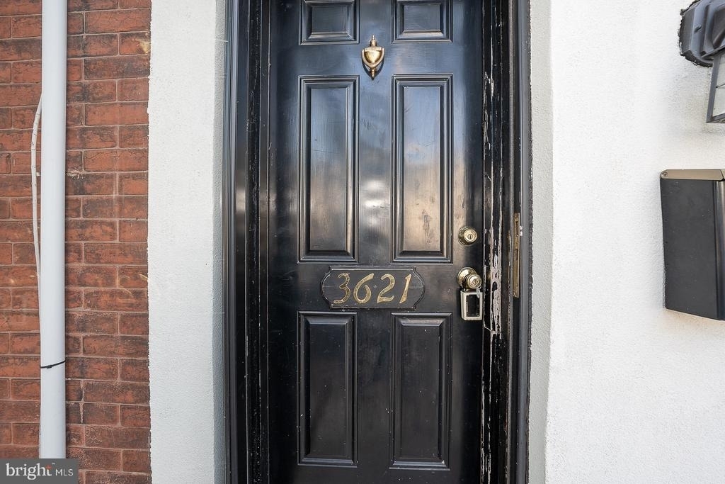 3621 Calumet Street - Photo 1