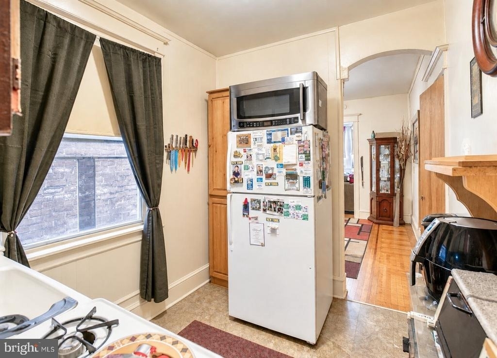 7106 Torresdale Avenue - Photo 6