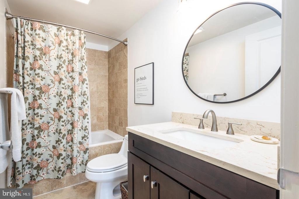 1826 Christian Street - Photo 10