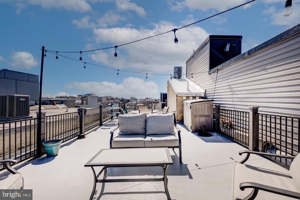 1826 Christian Street - Photo 12