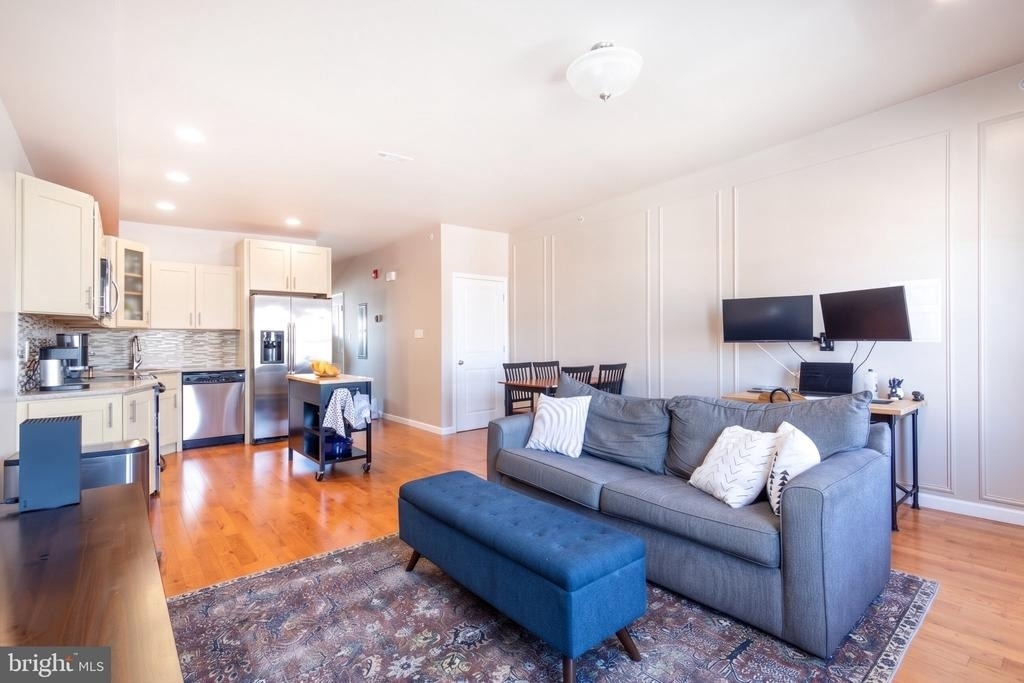 1826 Christian Street - Photo 7