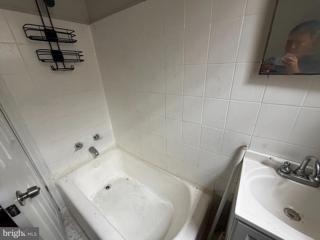 3221 Potter Street - Photo 10