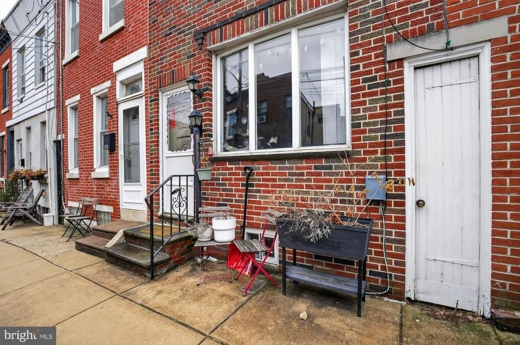 416 E Flora Street - Photo 19