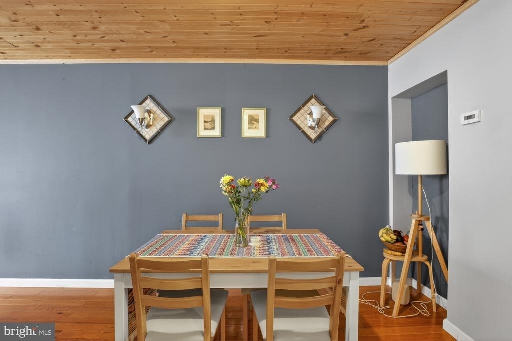 416 E Flora Street - Photo 4