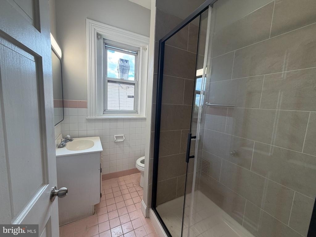 905 Swede Street - Photo 7