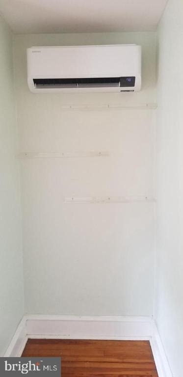 207 W 11th Avenue - Photo 5