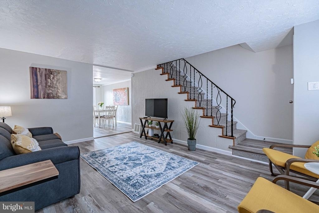 757 Benton - Photo 1