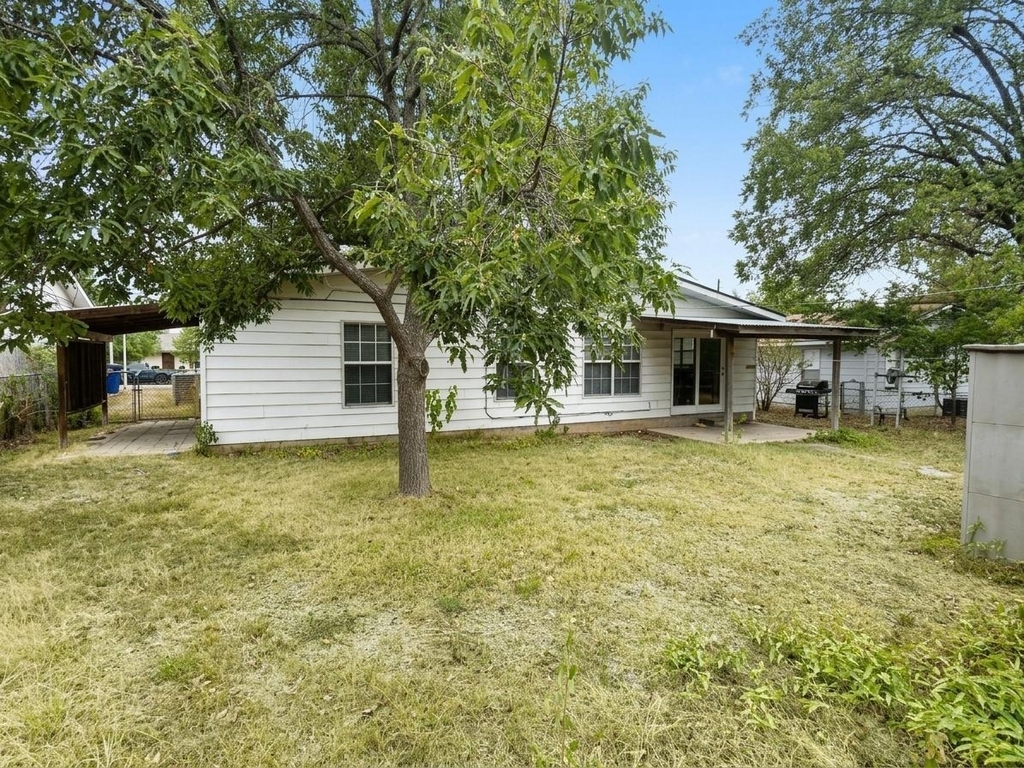 7603 Carriage Dr - Photo 16