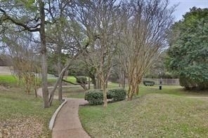 1015 E Yager Ln - Photo 39