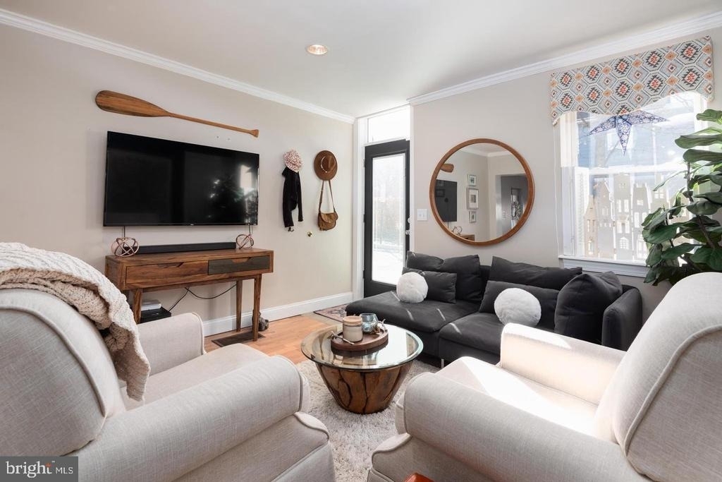 125 S Matlack Street - Photo 3
