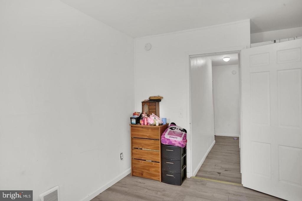 833 Green Street - Photo 12
